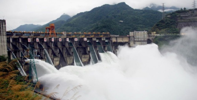 覆盖香港的港铁、叮叮车、渡轮、公交车