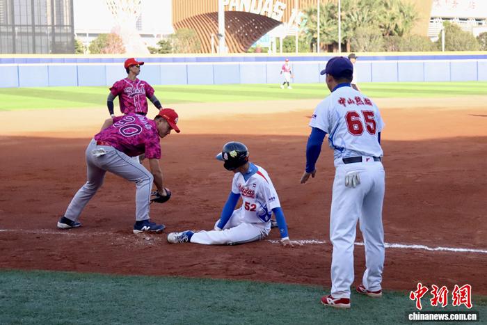 熊猫杯慢垒联赛分区赛正式落幕，17支球队晋级全