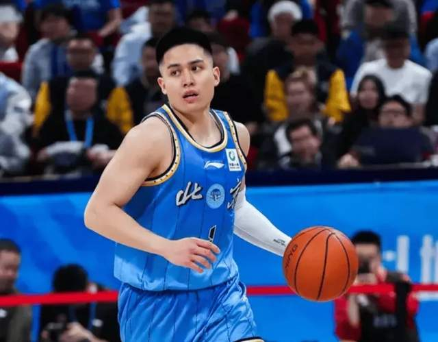 北京男篮险胜广州 首节胶着末节逆转