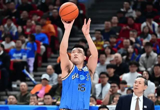 北京男篮险胜广州 首节胶着末节逆转