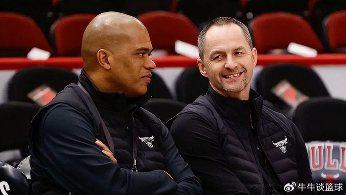 公牛高层大换血引震荡 雄鹿教练危机暗涌