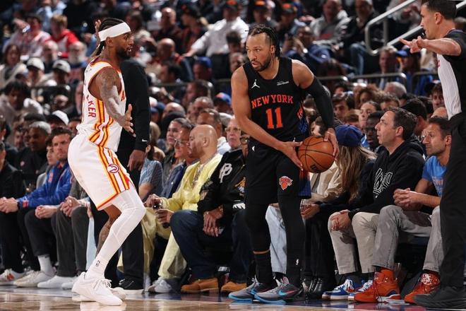 老鹰逆转尼克斯总比分1-1 麦科勒姆关键球助逆转